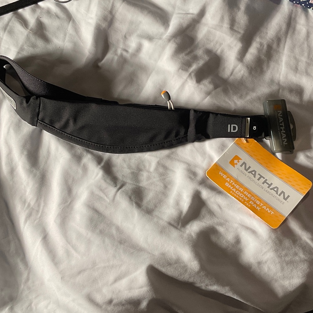 Nathan Black Belt Bag for Running/Runners
